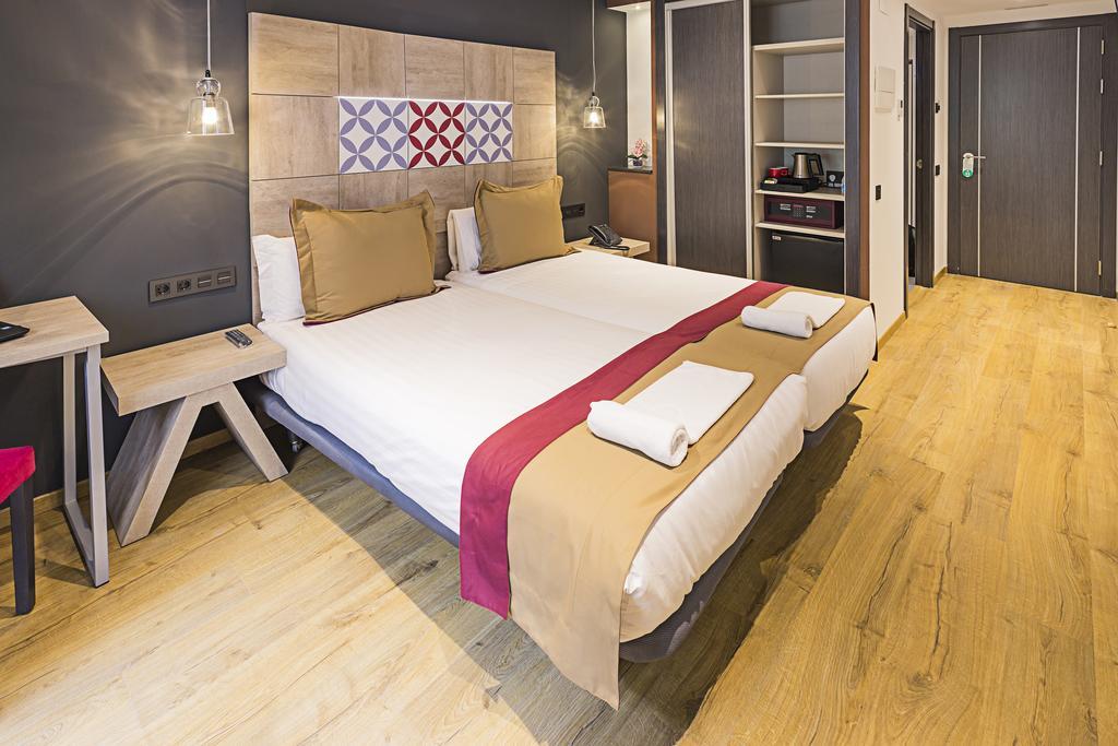 Boutique Hostemplo Sagrada Familia Hotel Барселона Стая снимка