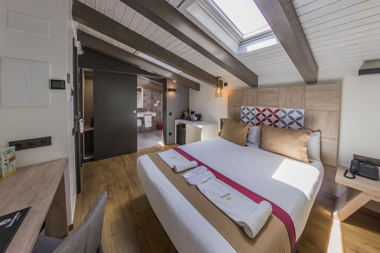 Boutique Hostemplo Sagrada Familia Hotel Барселона Екстериор снимка