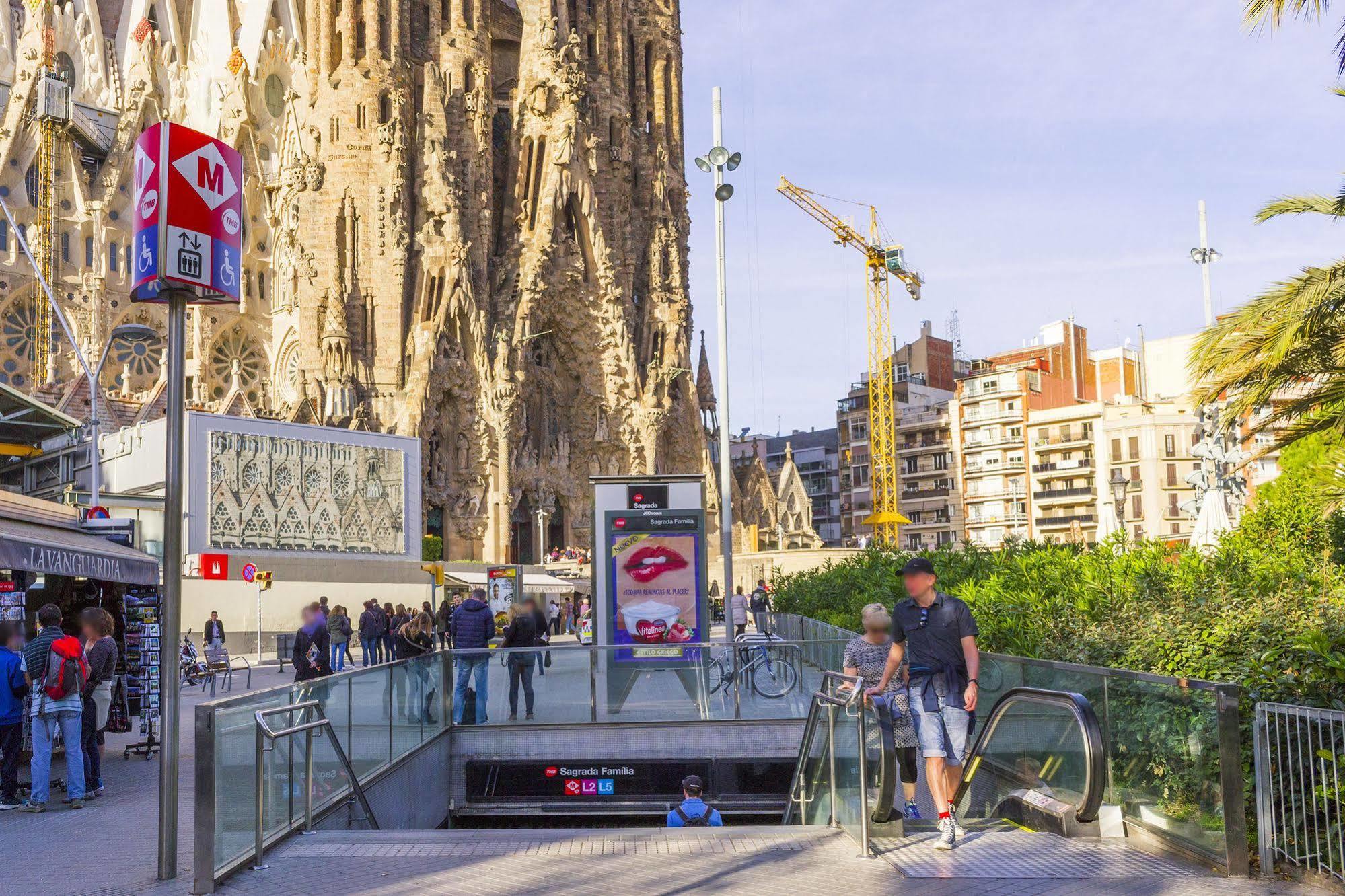 Boutique Hostemplo Sagrada Familia Hotel Барселона Екстериор снимка